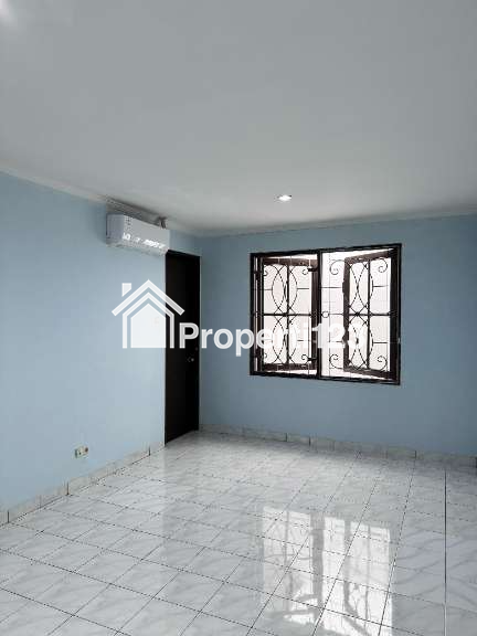 Turun Harga, Dijual Cepat di Bawah NJOP Rumah di Perumahan Daan Mogot Baru, Jakarta Barat - 7