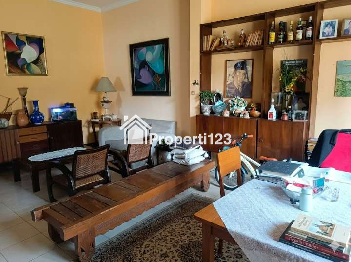Dijual Rumah Mewah Sarijadi Bandung Siap Huni Dekat Tol Pasteur & Kampus Maranatha NHI Polban - 2