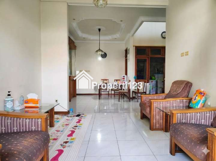 RUMAH MEWAH 2 LANTAI SADANG TENGAH BANDUNG – BEBAS BANJIR, ROW JALAN 8 METER, DEKAT TUBAGUS ISMAIL! - 3