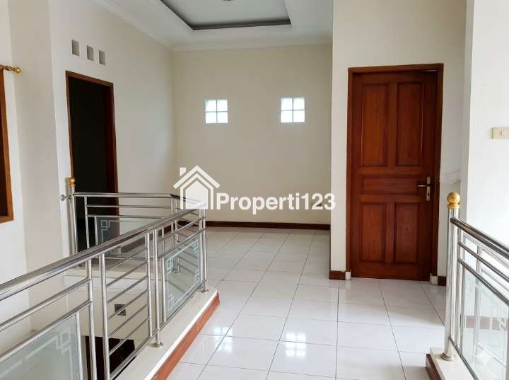 RUMAH MEWAH 2 LANTAI SADANG TENGAH BANDUNG – BEBAS BANJIR, ROW JALAN 8 METER, DEKAT TUBAGUS ISMAIL! - 5
