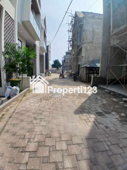 Rumah cluster bergaya Kontemporer di Jagakarsa Jakarta Selatan - 7