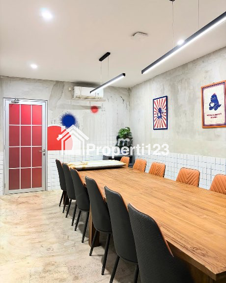Dijual Rumah Komersial Pinggir Jalan di Wiiaya Kebayoran Baru Jakarta Selatan - 2