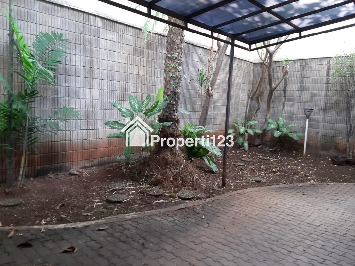 Dijual Rumah Dua Lantai di Jalan Tegal Menteng Jakarta Pusat - 4