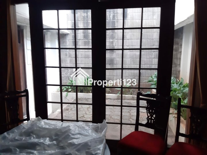 Dijual Rumah Dua Lantai di Jalan Tegal Menteng Jakarta Pusat - 5