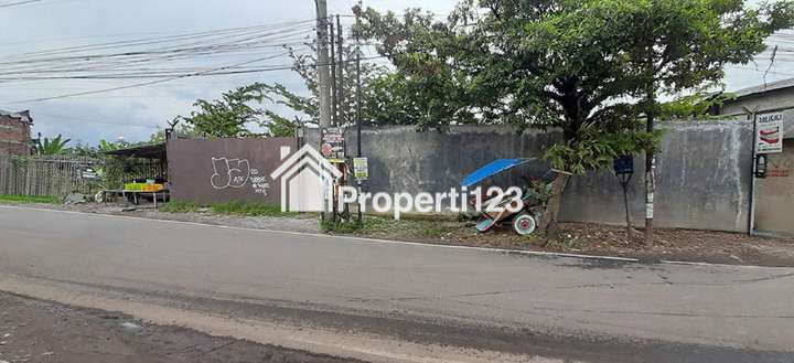 Tanah 1700 m2 SHM Muka 19 Meter Untuk Town House, Pertokoan, Pergudangan, Pendidikan Lokasi Super Strategis di Jl. Parakan Saat Arcamanik Bandung - 1