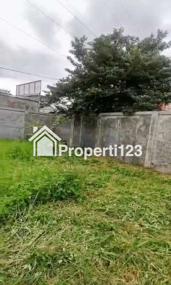 Tanah 1700 m2 SHM Muka 19 Meter Untuk Town House, Pertokoan, Pergudangan, Pendidikan Lokasi Super Strategis di Jl. Parakan Saat Arcamanik Bandung - 2