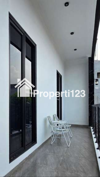 Rumah Hoek Taman Pulo Indah Penggilingan Jakarta Timur - 18