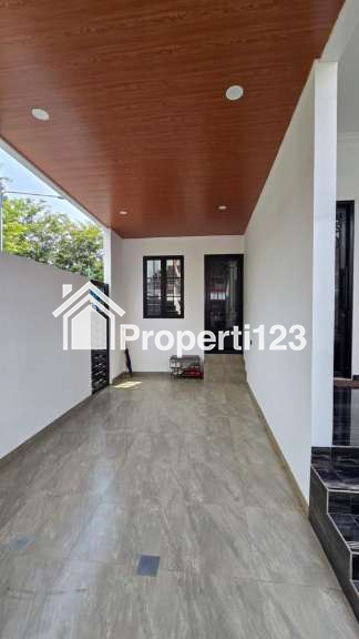 Rumah Hoek Taman Pulo Indah Penggilingan Jakarta Timur - 3