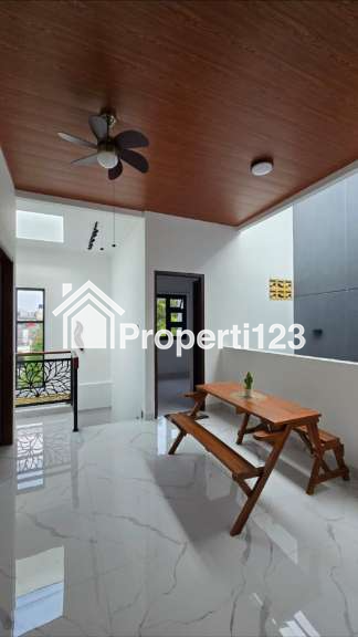 Rumah Hoek Taman Pulo Indah Penggilingan Jakarta Timur - 14
