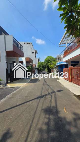 Rumah Hoek Taman Pulo Indah Penggilingan Jakarta Timur - 20
