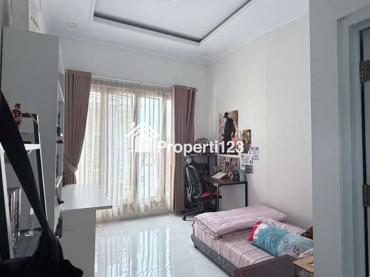 Rumah Bagus Semi Furnished Ciganjur Jagakarsa Jakarta Selatan - 10