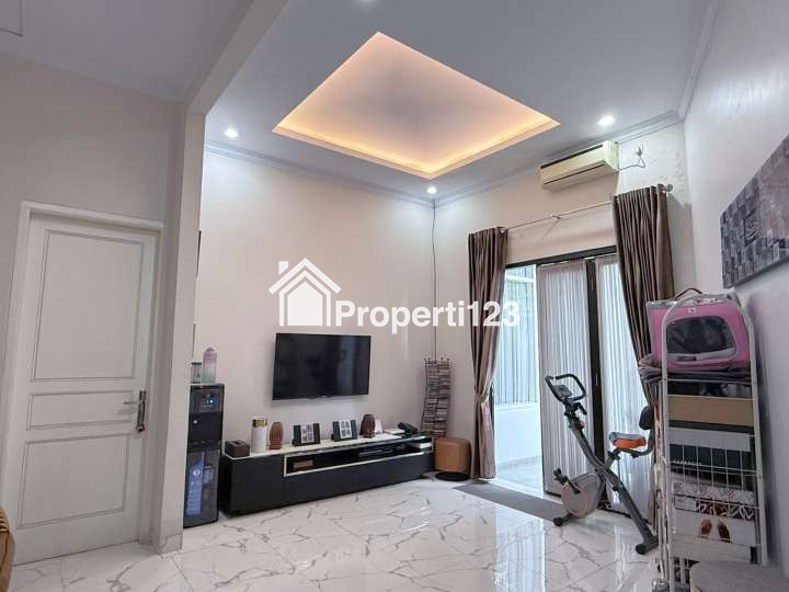 Rumah Bagus Semi Furnished Ciganjur Jagakarsa Jakarta Selatan - 4