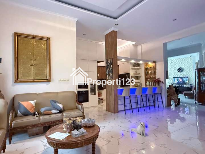 Rumah Bagus Semi Furnished Ciganjur Jagakarsa Jakarta Selatan - 2