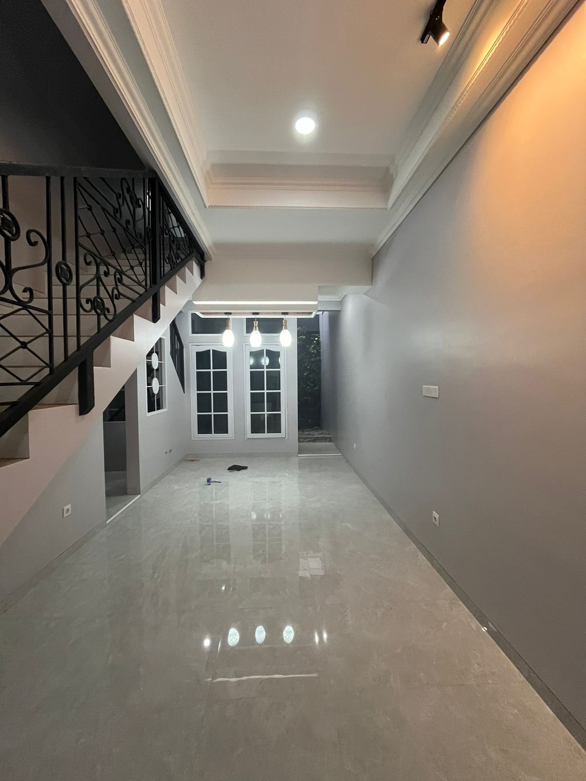 Rumah baru design klasik siap huni dekat Mall Cinere - 8