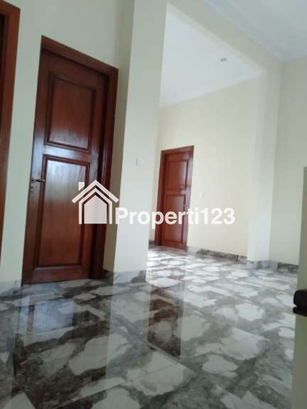 Dijual Rumah Classic Mewah di Puspita Loka BSD - 5