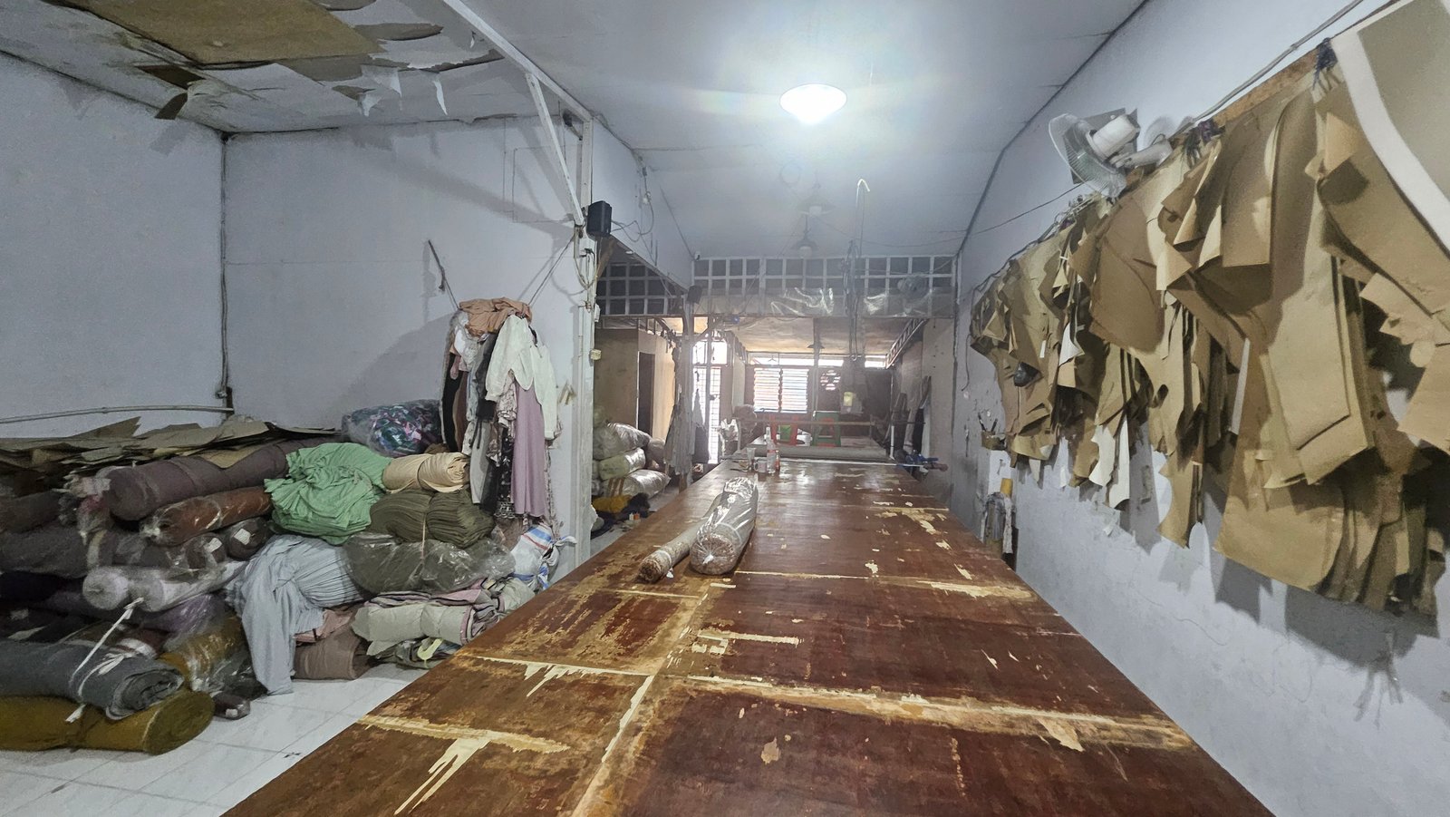 Dijual BU Rumah Tua SHM (Hitung Tanah) Lokasi Tengah Kota - 16