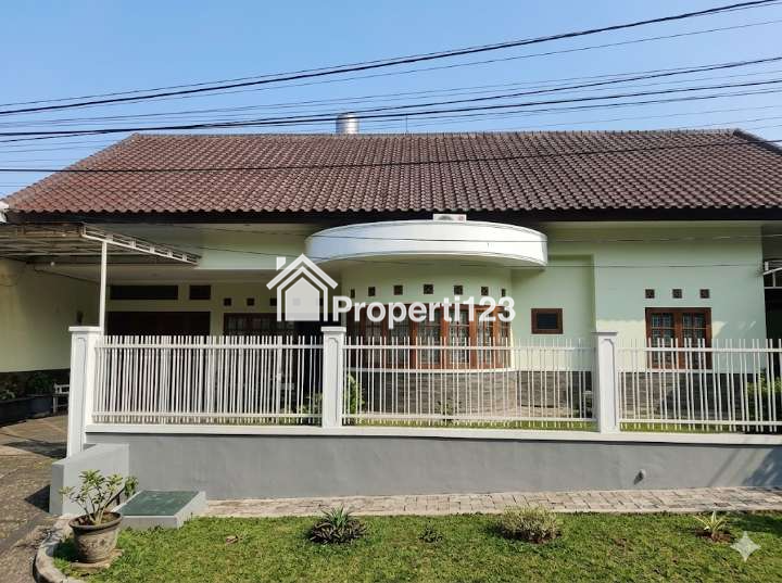 Jual Cepat Rumah Elit Budi Sari Bandung 400m2 SHM Siap Huni 6.5 Milyar Nego - 1