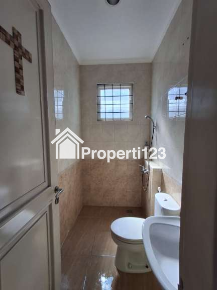 Dijual Rumah 2 Lantai di The Green BSD - 8