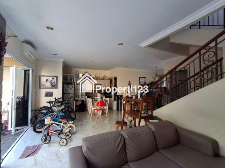Dijual Rumah 2 Lantai di The Green BSD - 2