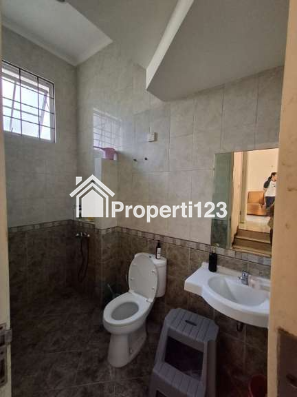 Dijual Rumah 2 Lantai di The Green BSD - 9