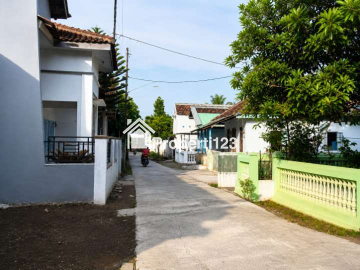 Dijual Rumah Lokasi Bagus Belakang RSUD Jatiroto Luas 339m cuma 775jt - 3