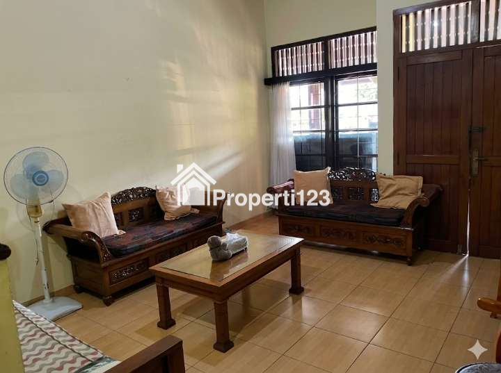 Rumah Mewah 2,5 Lantai Sayap Mainroad Terusan Jakarta Antapani Bandung – Strategis & Siap Huni! - 3