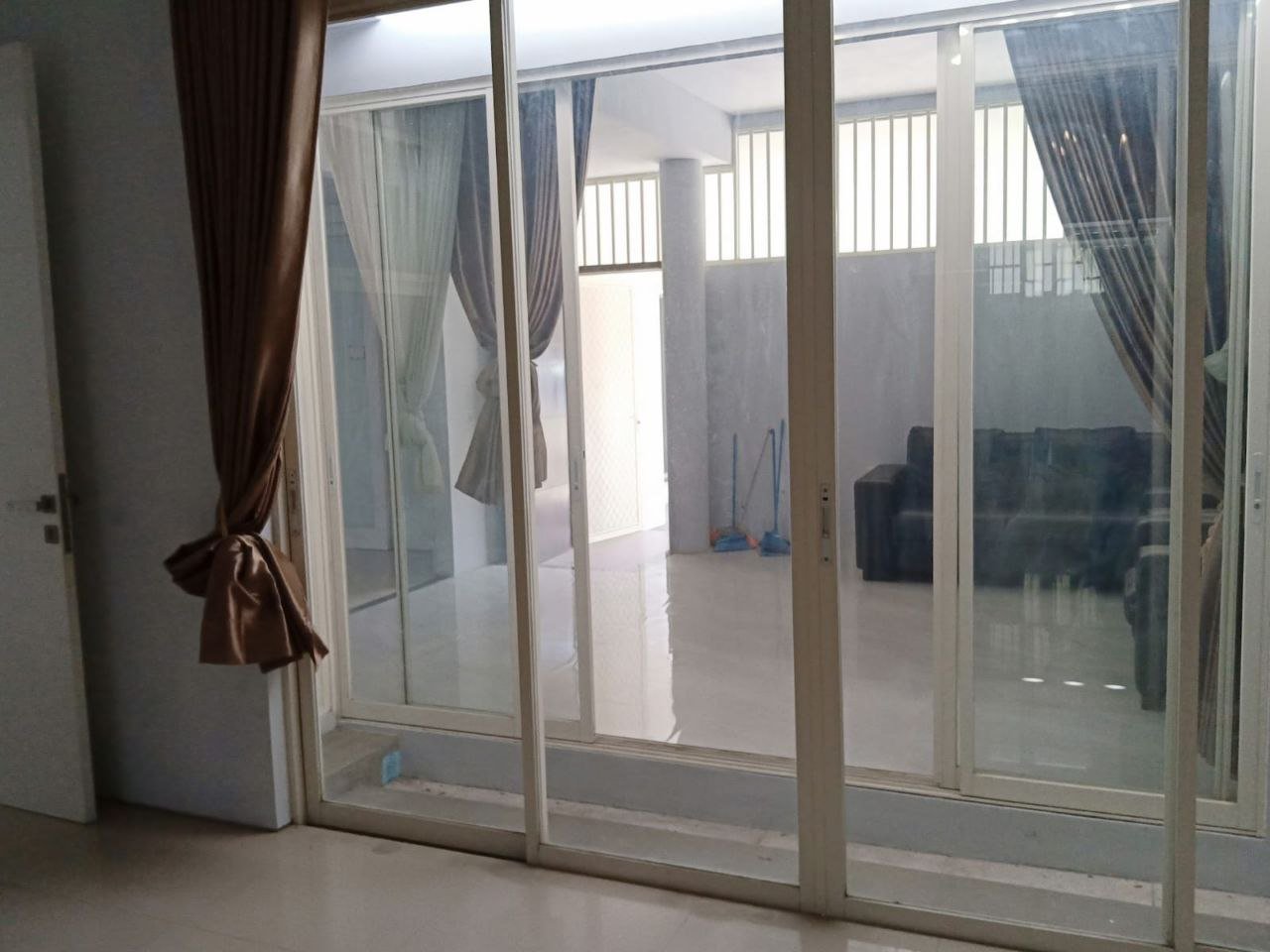 Rumah Minimalis Di Perumahan Forest Mansion Dekat Pakuwon Mall Surabaya Barat - 6