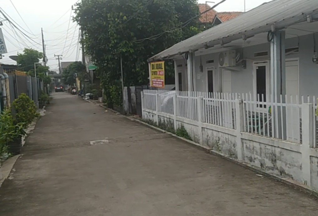 Dijual KONTRAKAN 13 Pintu, 300 meter ke Jalan Raya Bogor Pabuaran Cibinong. Akses masuk ke Kontrakan bisa 2 mobil ( no.wa : 081318087979 ) - 6