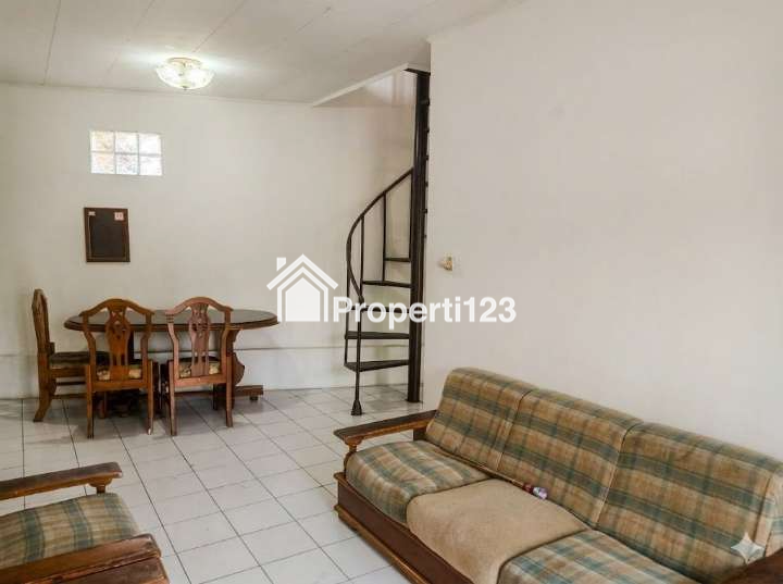 DIJUAL CEPAT! RUMAH DI TUBAGUS ISMAIL BANDUNG – SIAP SULAP JADI KOS-KOSAN MEWAH, JAMINAN PASSIVE INCOME MENGALIR DERAS! - 2