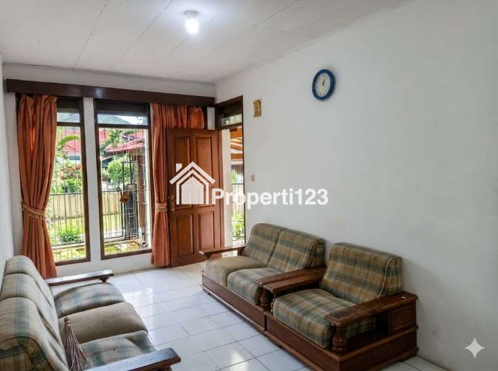 DIJUAL CEPAT! RUMAH DI TUBAGUS ISMAIL BANDUNG – SIAP SULAP JADI KOS-KOSAN MEWAH, JAMINAN PASSIVE INCOME MENGALIR DERAS! - 1