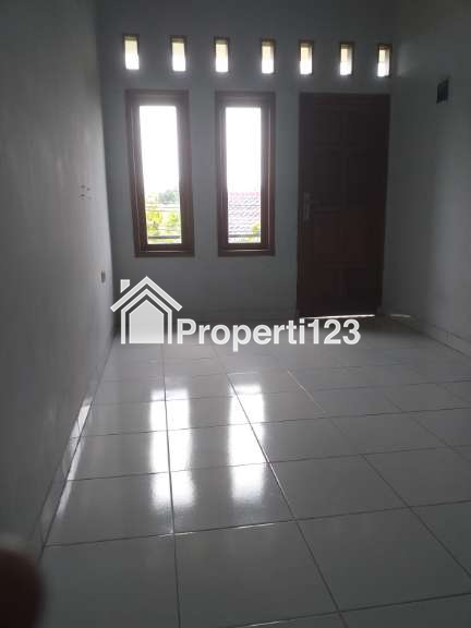 Rumah second 2 lantai murah siap huni lokasi strategis diTapos depok - 2
