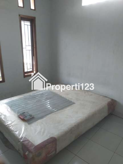 Rumah second 2 lantai murah siap huni lokasi strategis diTapos depok - 3