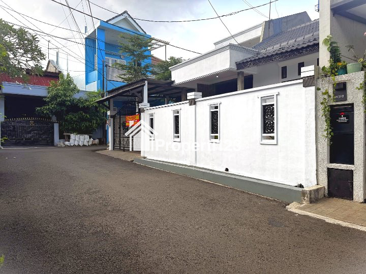 Rumah Siap Huni Hook di Taman Buaran, Sebrang Buaran Plaza Mall - 7