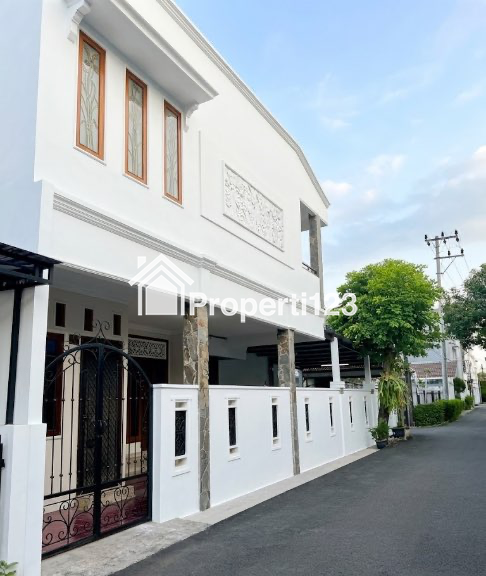 Rumah Siap Huni Hook di Taman Buaran, Sebrang Buaran Plaza Mall - 2