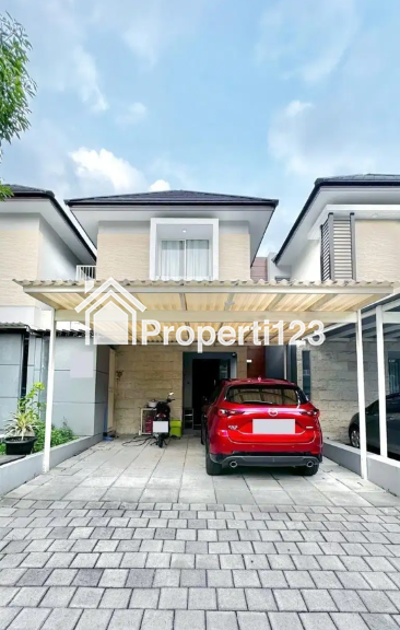 Rumah Minimalis Di Perumahan Graha Natura Dekat Pakuwon Surabaya Barat - 2