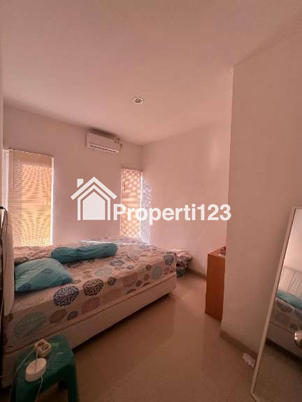 Rumah Semi Furnished di Green Mansion Regency Lontar Dekat Pakuwon Mall Surabaya Barat - 8