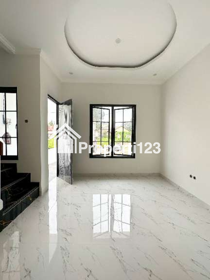 Dijual Rumah Strategis Dekat Stasiun dan Terminal Ciracas Jakarta Timur - 2