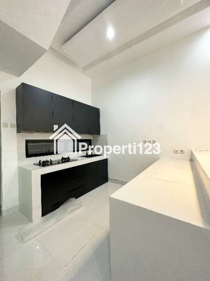 Rumah 3LT dekat RSUD Matraman Utan Kayu Jakarta Timur - 4