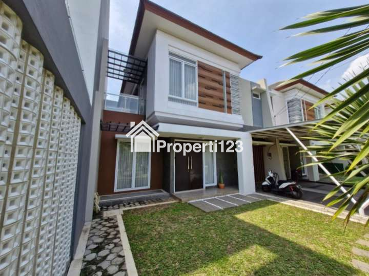 Rumah Hadap Taman Perumahan Pulo Gebang Kirana Jakarta Timur - 1