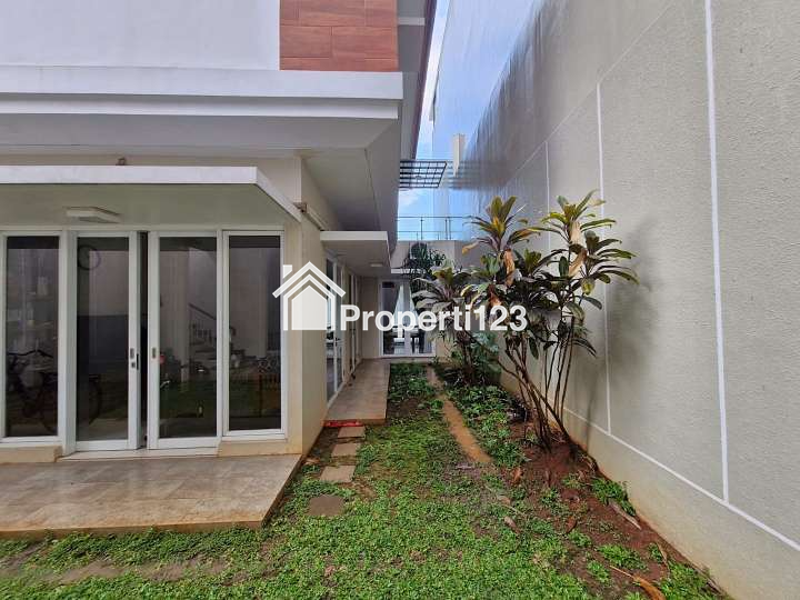 Rumah Hadap Taman Perumahan Pulo Gebang Kirana Jakarta Timur - 20