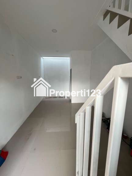 Dijual Rumah Minimalis Dekat Univ Pancasila Jagakarsa Jakarta Selatan - 3