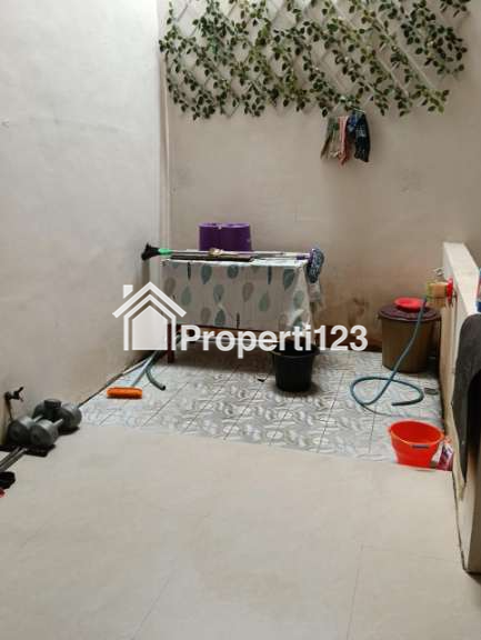 Rumah Full Furnished di Perumahan Surya Residence Damarsi Buduran Sidoarjo Dekat Bandara Juanda - 7