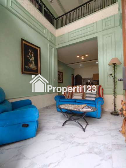 Rumah ready siap huni dalam townhouse area Cipayung Jaktim - 7