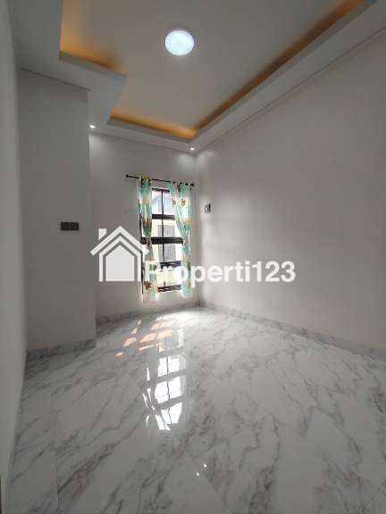 Rumah baru dalam townhouse area Cipayung Jaktim - 7