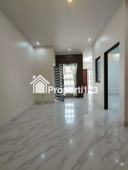 Rumah baru dalam townhouse area Cipayung Jaktim - 8