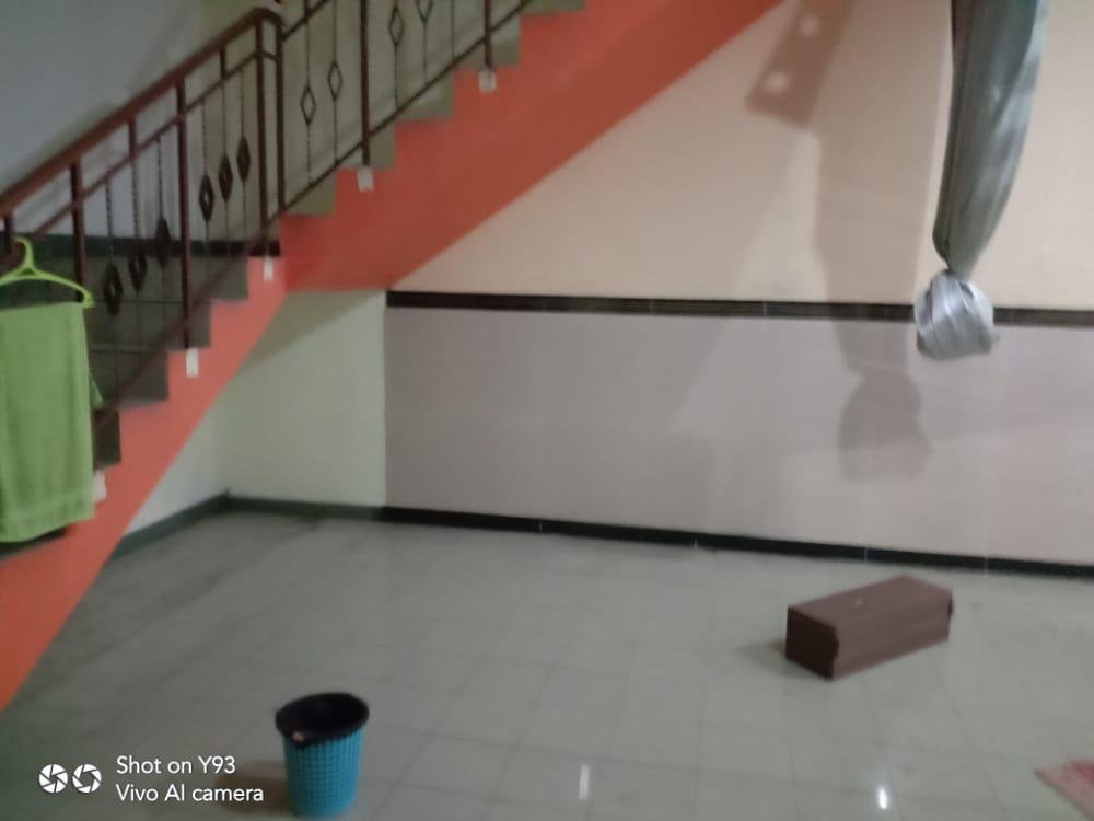 Dijual Murah Rumah Ukuran Luas ,Lokasi Strategis ,Jl Gayungsari, Surabaya,Jawa Timur - 4