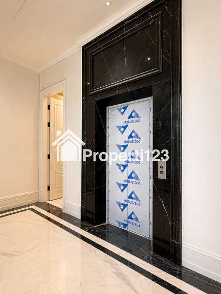 Dijual Rumah di Jl. Panglima Polim, Kebayoran Baru, Jakarta Selatan - 2