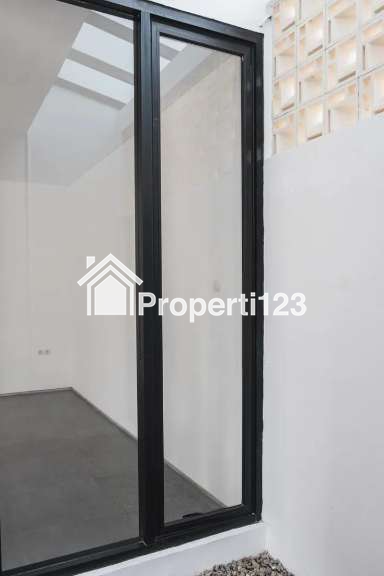DIJUAL RUMAH UNDER PASARAN DI KOTA BANDUNG ANTAPANI - 9