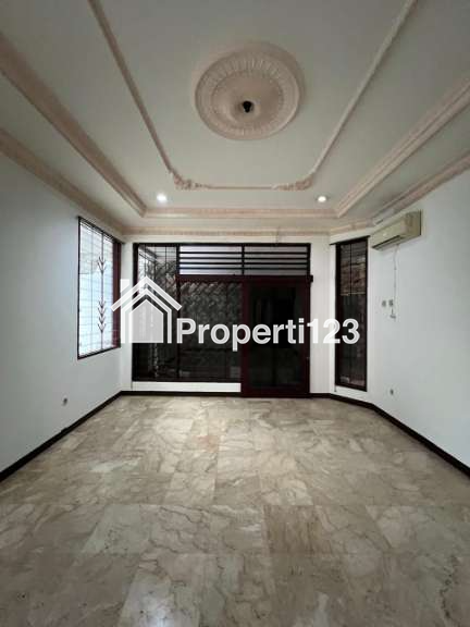 Rumah Strategis Terogong Cilandak - 11