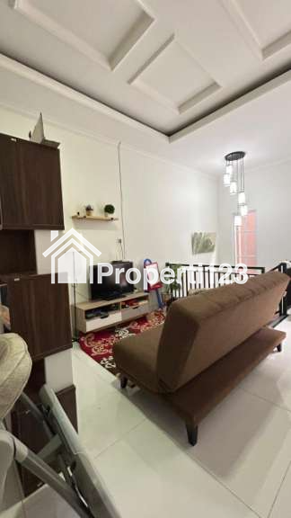 Rumah second 2 lantai murah siap huni lokasi strategis dirangkapan jaya,Depok - 8